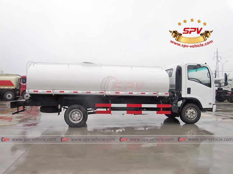 Water Tanker Truck ISUZU - RS